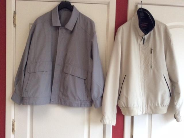 Te koop 2 heren jassen maat 52/54, Kleding | Heren, Jassen | Zomer, Ophalen of Verzenden, Zo goed als nieuw, Roze, Andere