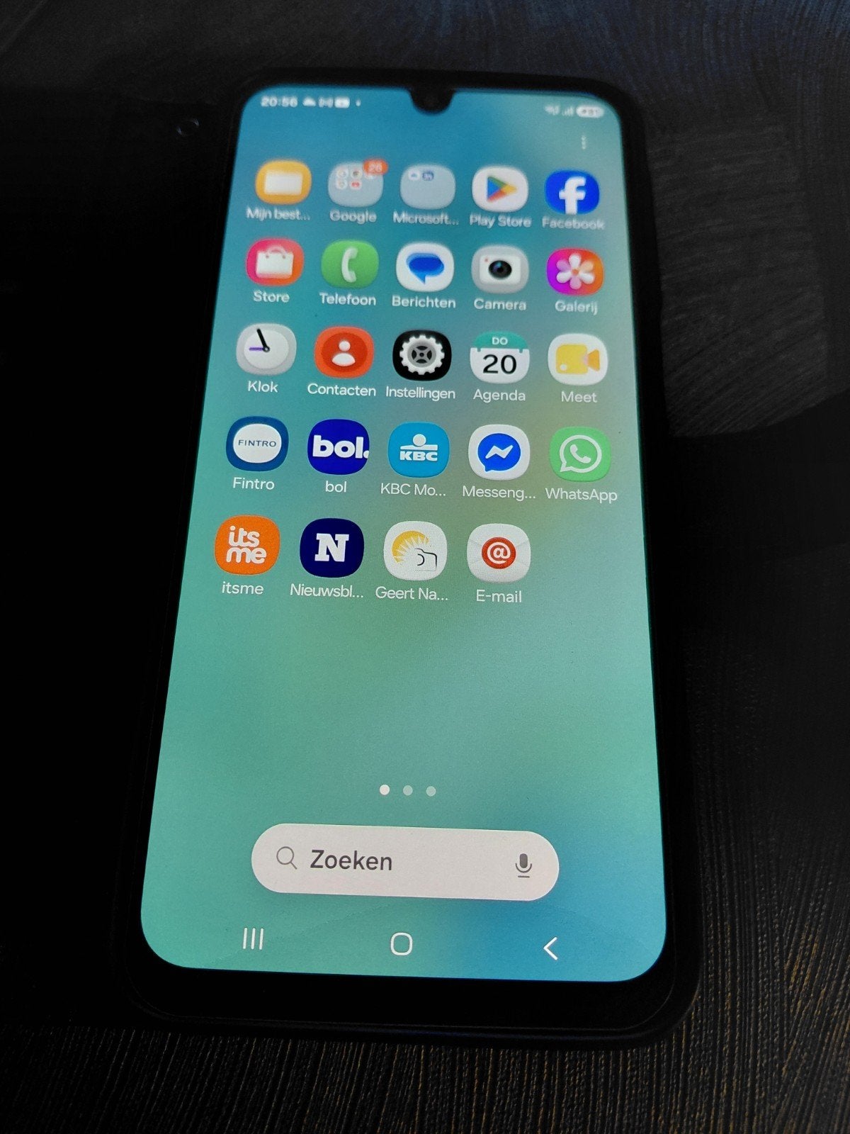 Smartphone Samsung A16 6GB 128GB met hoes en glasbeschermer, Telecommunicatie, Ophalen, Zwart, Touchscreen, Zo goed als nieuw