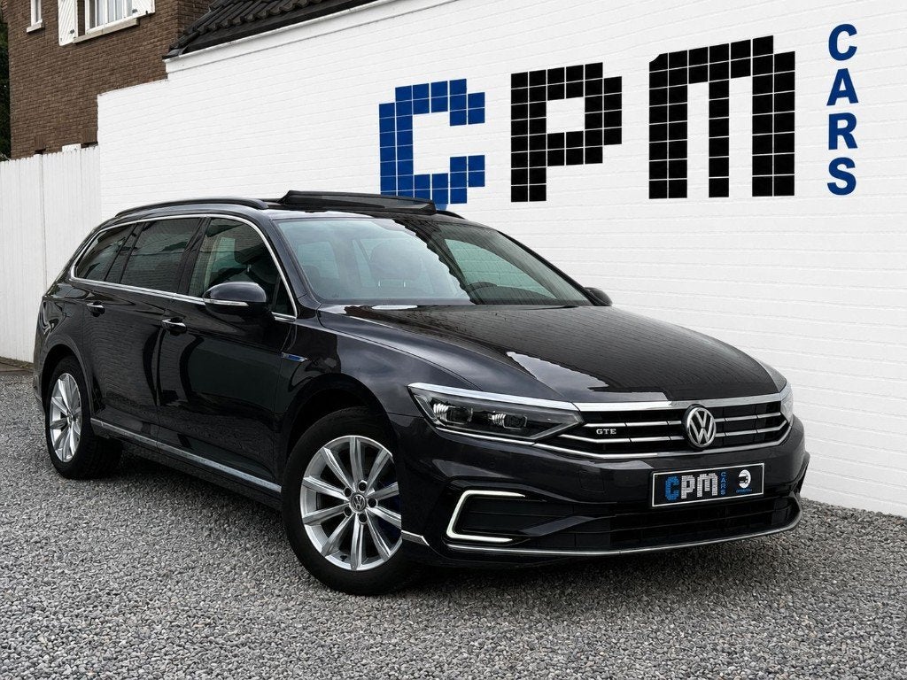 Volkswagen Passat GTE PHEV * PANO * CAMERA * FULL HIST, Auto's, Volkswagen, Euro 6, 4 cilinders, Bedrijf, Hybride Elektrisch/Benzine