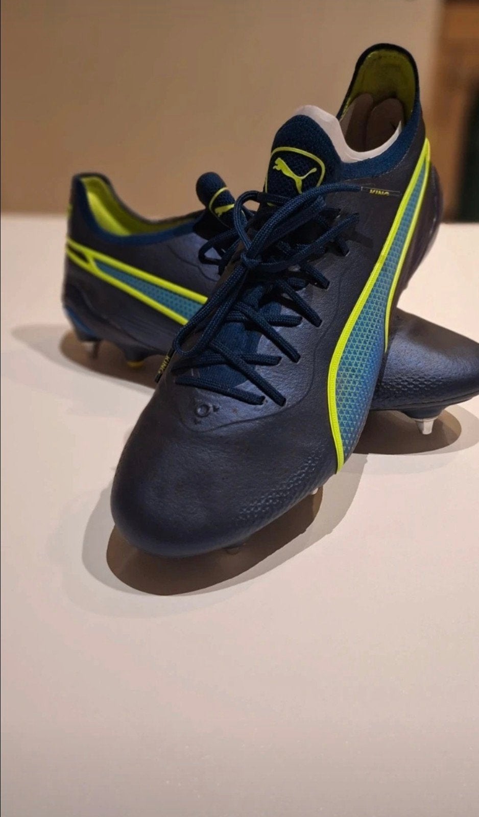 Équipement PUMA King Ultimate SG - Bleu persan/vert, Sports & Fitness, Football, Enlèvement ou Envoi, Neuf, Chaussures