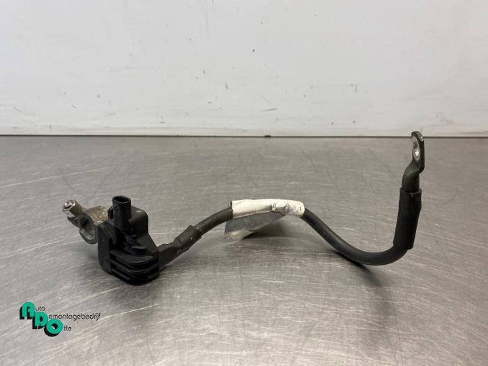 Borne de batterie d'un Volkswagen Polo (Polo 09-), -, Volkswagen, -, 3 mois de garantie