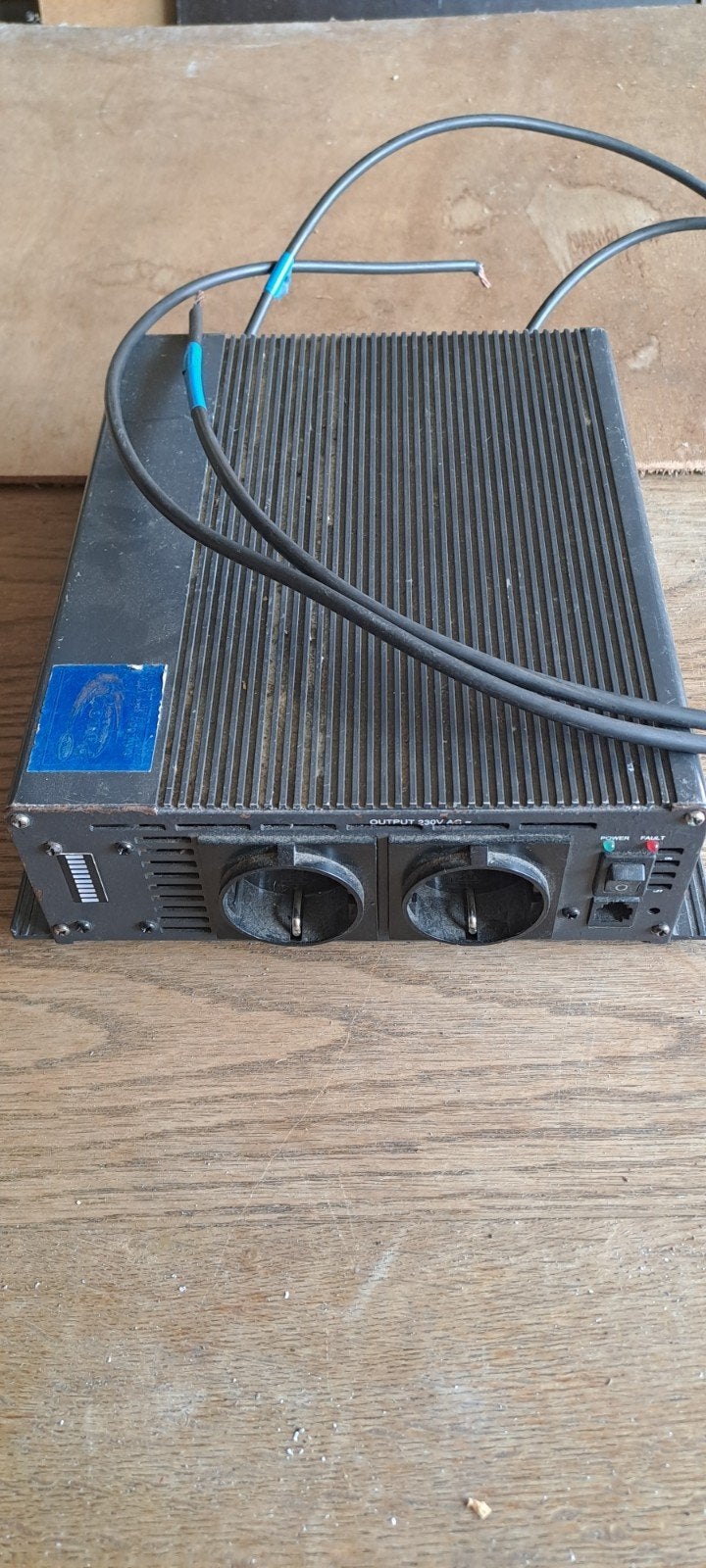 Convertisseur converter transformateur 12v, Caravanes & Camping, Particulier