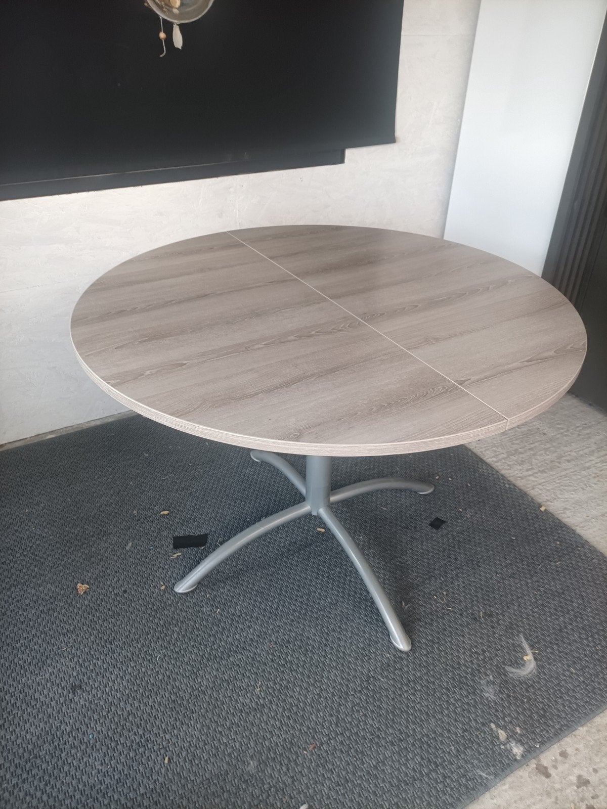Ronde tafel, Huis en Inrichting, Ophalen, Zo goed als nieuw