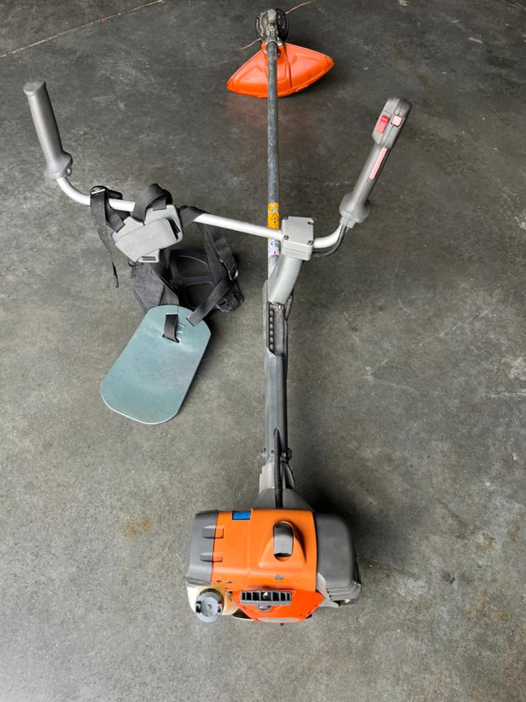 Husqvarna 241r bosmaaier, Tuin en Terras, Ophalen of Verzenden, Zo goed als nieuw