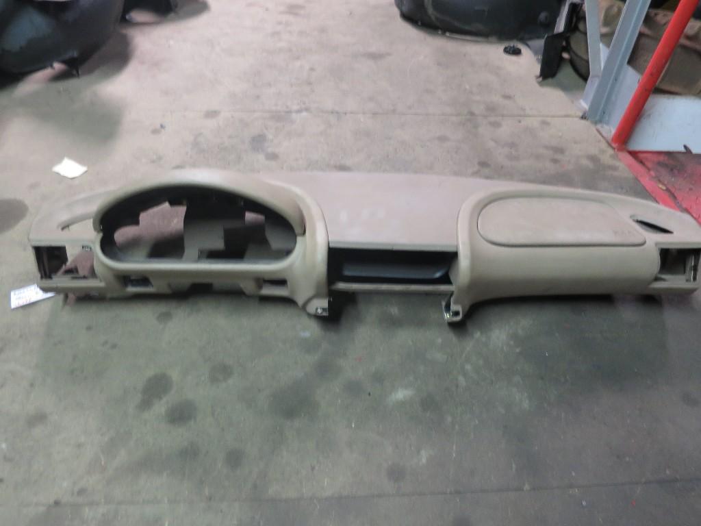 DASHBOARD BMW Z3 Roadster (E36 / 7) (01-1995/01-2003), Gebruikt, Mevr. I. Hauben, BMW, Rue de l'Espoir 34 34
4030  GRIVEGNÉE, BE