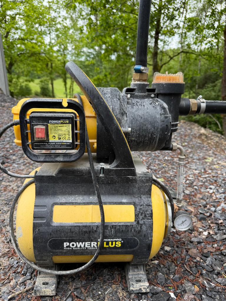 PowerPlus hydrofoorpomp / drukpomp met drukvat – werkend, Tuin en Terras, Waterpompen, Ophalen, Hydrofoorpomp