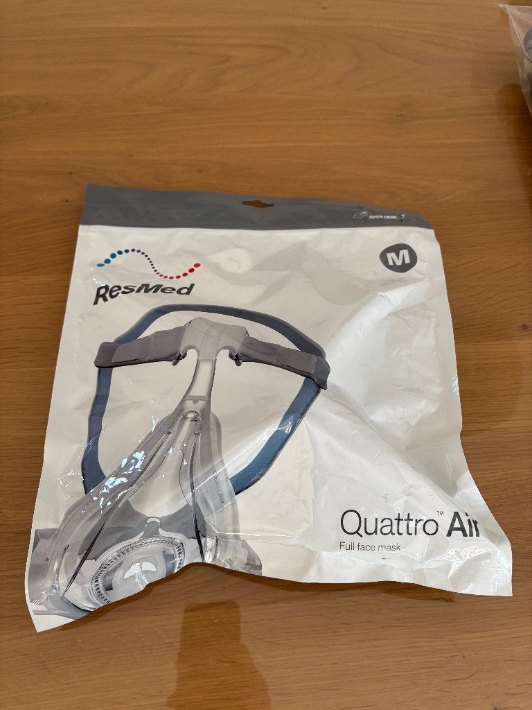 CPAP Resmed Quattro Air (maat M) - 62714 - NIEUW, Diversen, Verpleegmiddelen, Ophalen of Verzenden, Nieuw