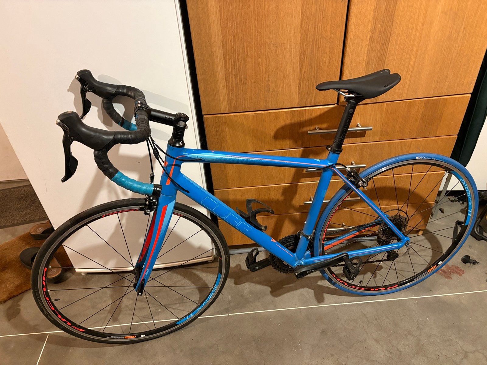 Cube dames koersfiets, Fietsen en Brommers, Gebruikt, Velgrem, Aluminium, 49 tot 53 cm