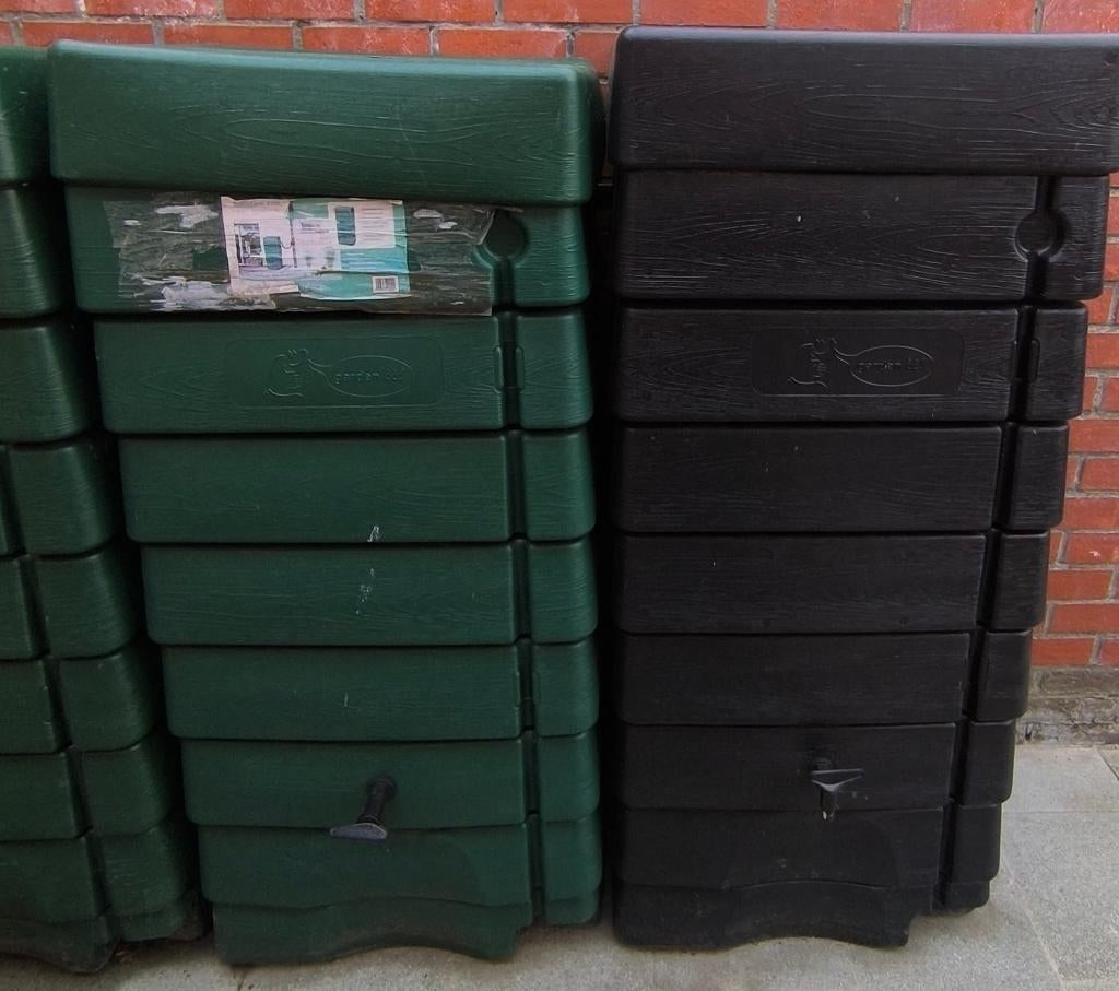 Regenton 320L, Tuin en Terras, Ophalen, Kunststof, Gebruikt, Met kraantje