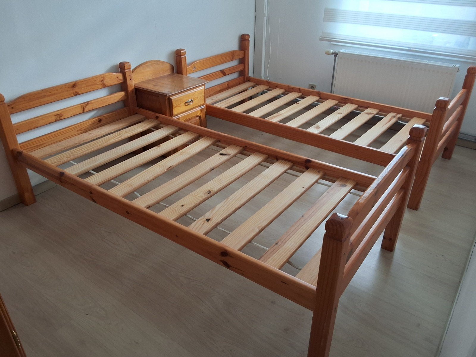 chambre à couché lit + garde robe + chevet, Enlèvement