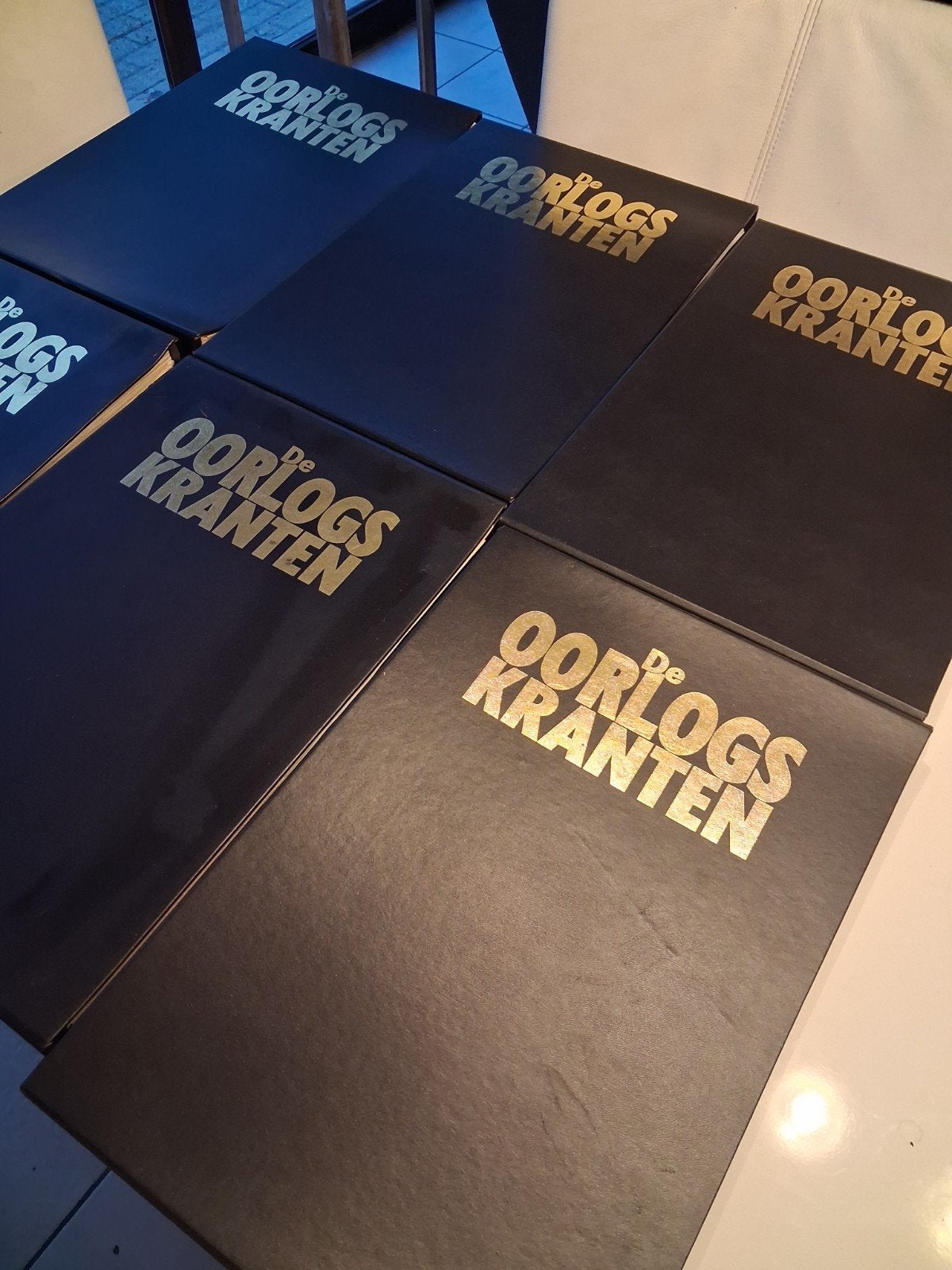 Oorlogskranten volledig in prima staat ( nieuw), Ophalen
