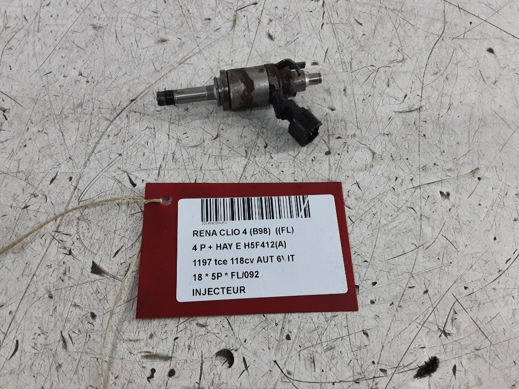INJECTEUR Renault Clio IV (5R) (01-2012/08-2021), Renault, Mevr. I. Hauben, Utilisé, Rue de l'Espoir 34 34
4030  GRIVEGNÉE, BE