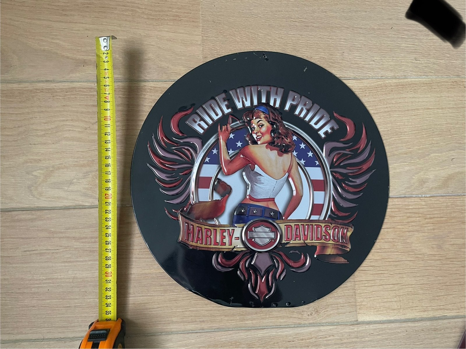 Harley-Davidson 'Ride with Pride' metalen wanddecoratie, Ophalen of Verzenden, Zo goed als nieuw