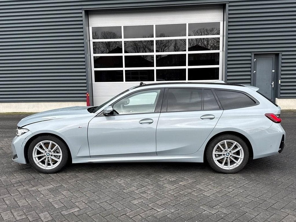 BMW 3-serie 320d, M-pakket, head up, panoramadak, 360 camera, Argent ou Gris, Achat, 4 portes, Entreprise