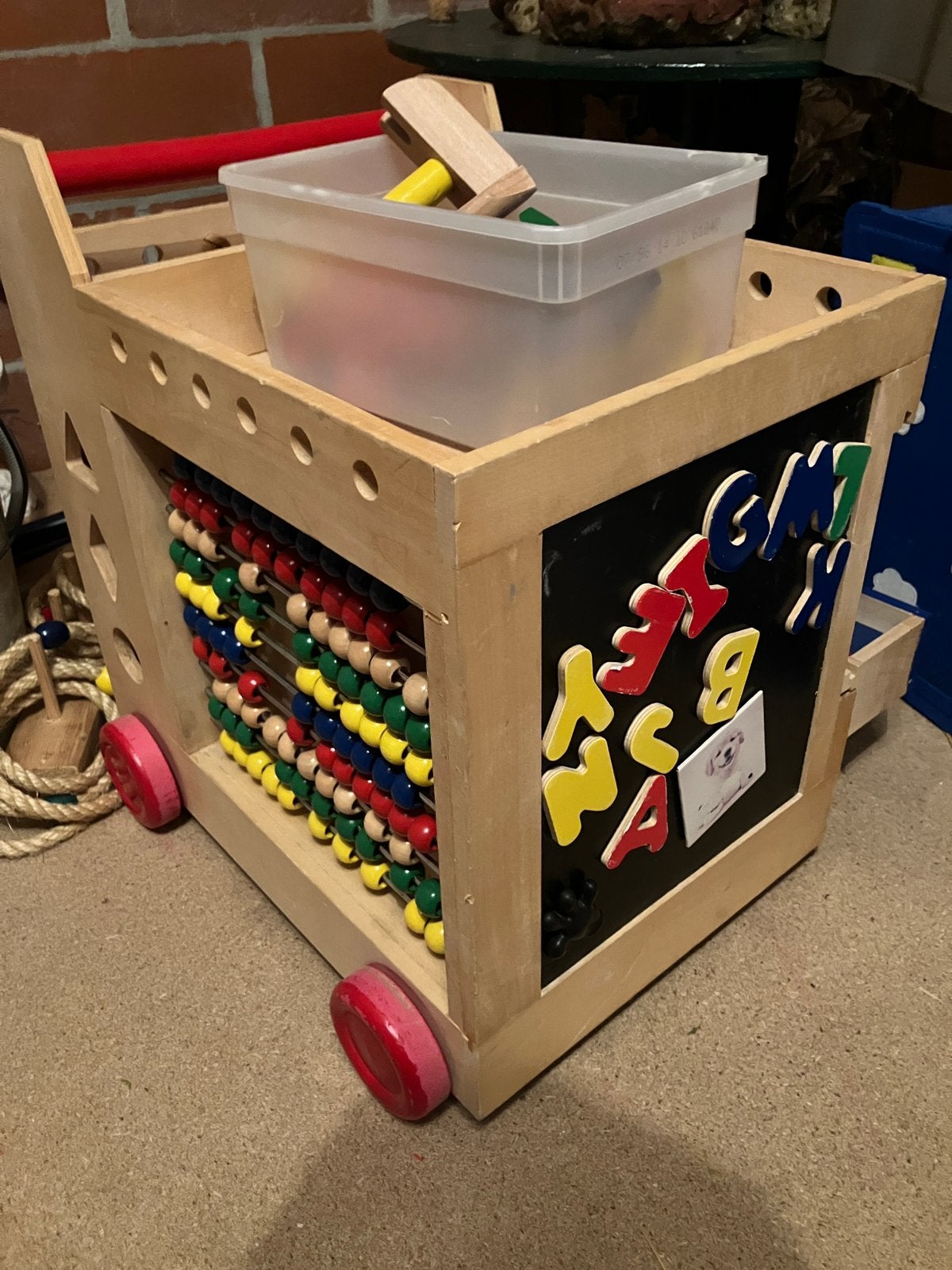 Houten werkbankje / loopkarretje, Kinderen en Baby's, Speelgoed | Houten speelgoed, Ophalen, Gebruikt, Overige typen
