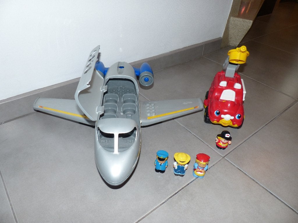 Avion Ecoiffier et camion de pompiers, Enlèvement ou Envoi, Utilisé