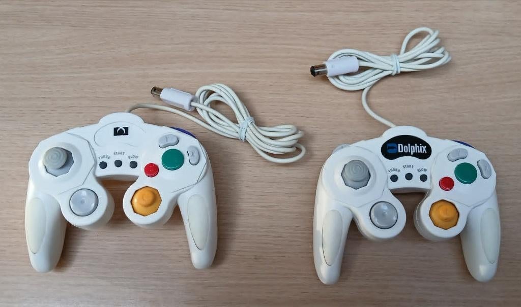 2 Manettes pour console Nintendo Game-Cube, Enlèvement ou Envoi, Comme neuf, Blanc, Avec 2 manettes