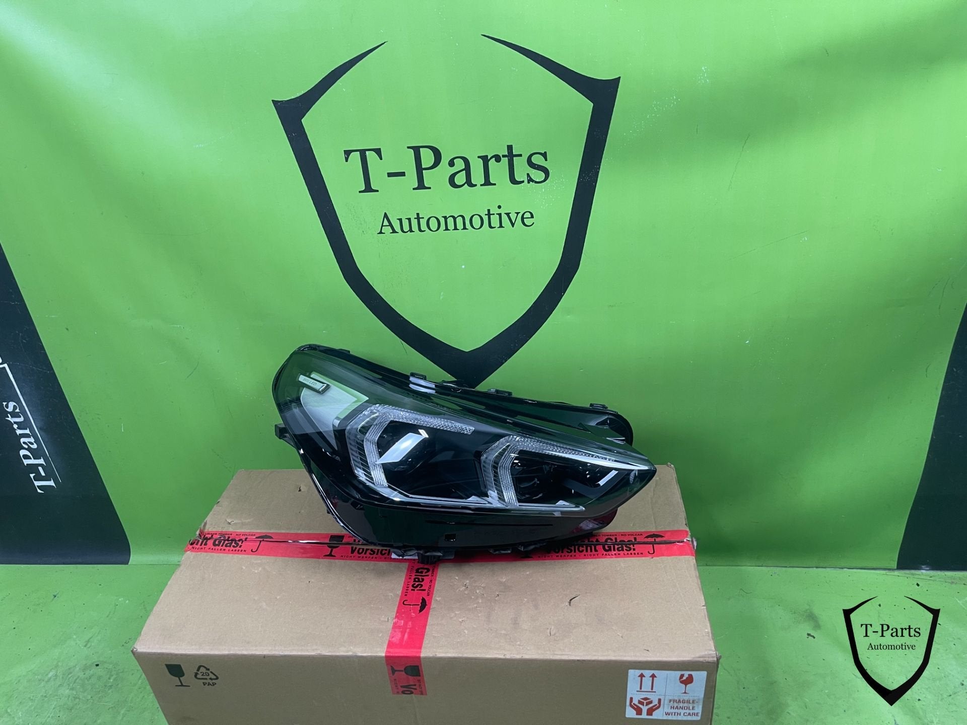 Ampoule de phare droit BMW X1 U11 5A9A228-01, Neuf, Info@fabrikant.eu, Fabrikant BV, Fabrikantstraat 1
1000 AA  Amsterdam, NL