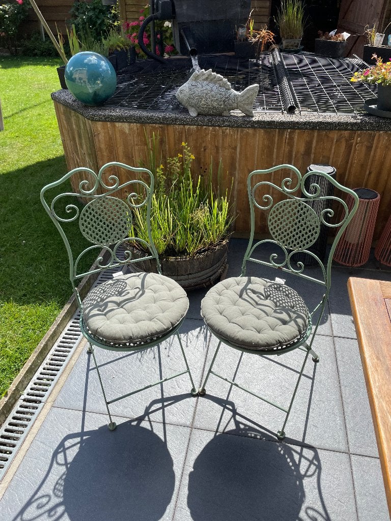 Setje van twee retro bistro stoelen, Tuin en Terras, Tuinstoelen, Zo goed als nieuw, Metaal, Inklapbaar, Ophalen
