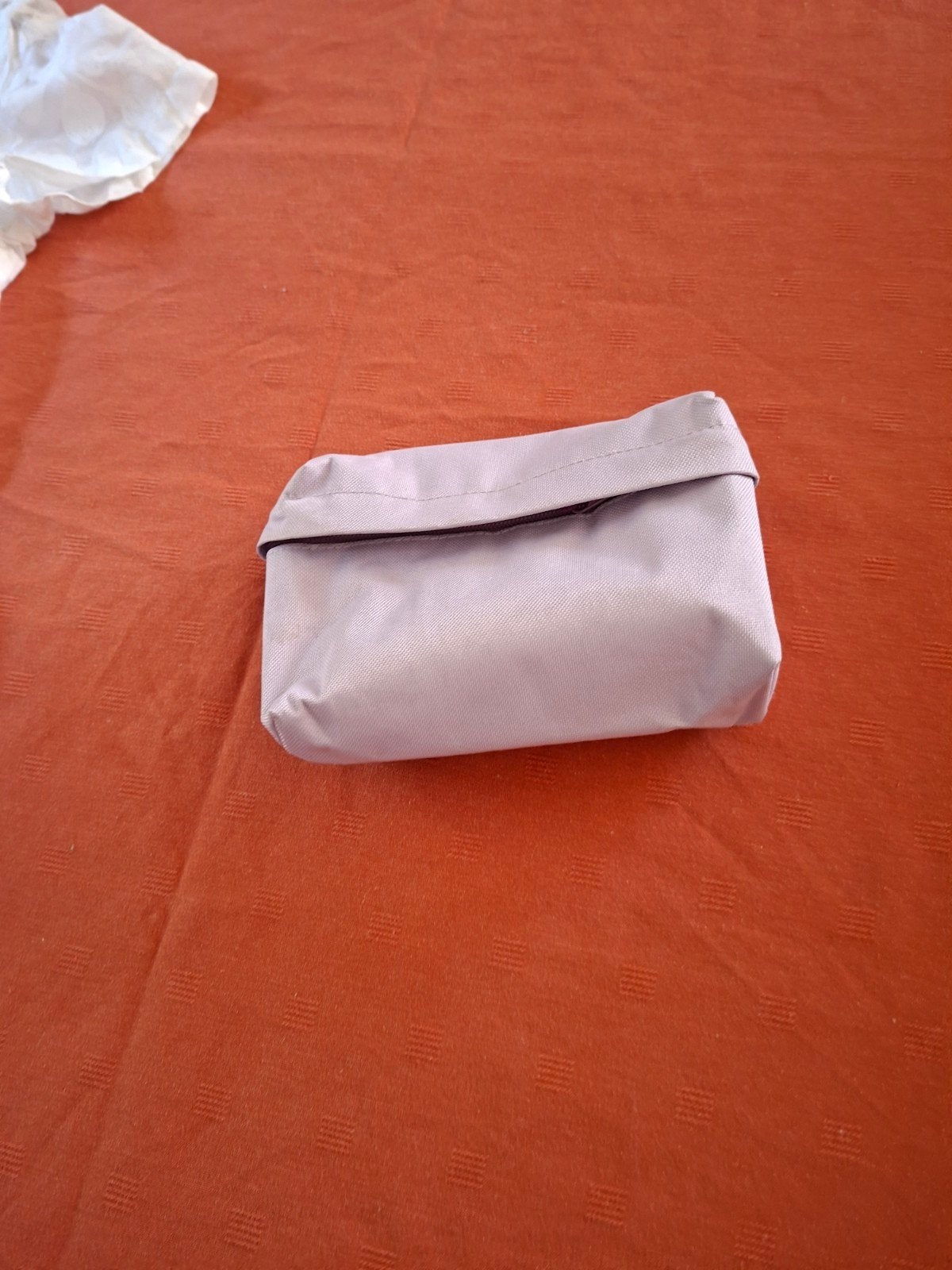 Toilettas. 18 cm x 14 cm x 5 cm. Gloednieuw., Ophalen of Verzenden