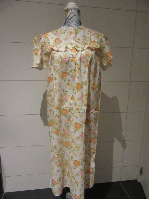 Vintage nachtkleed - dames - lang - oranje bloemetjes, Vêtements | Femmes, Enlèvement ou Envoi