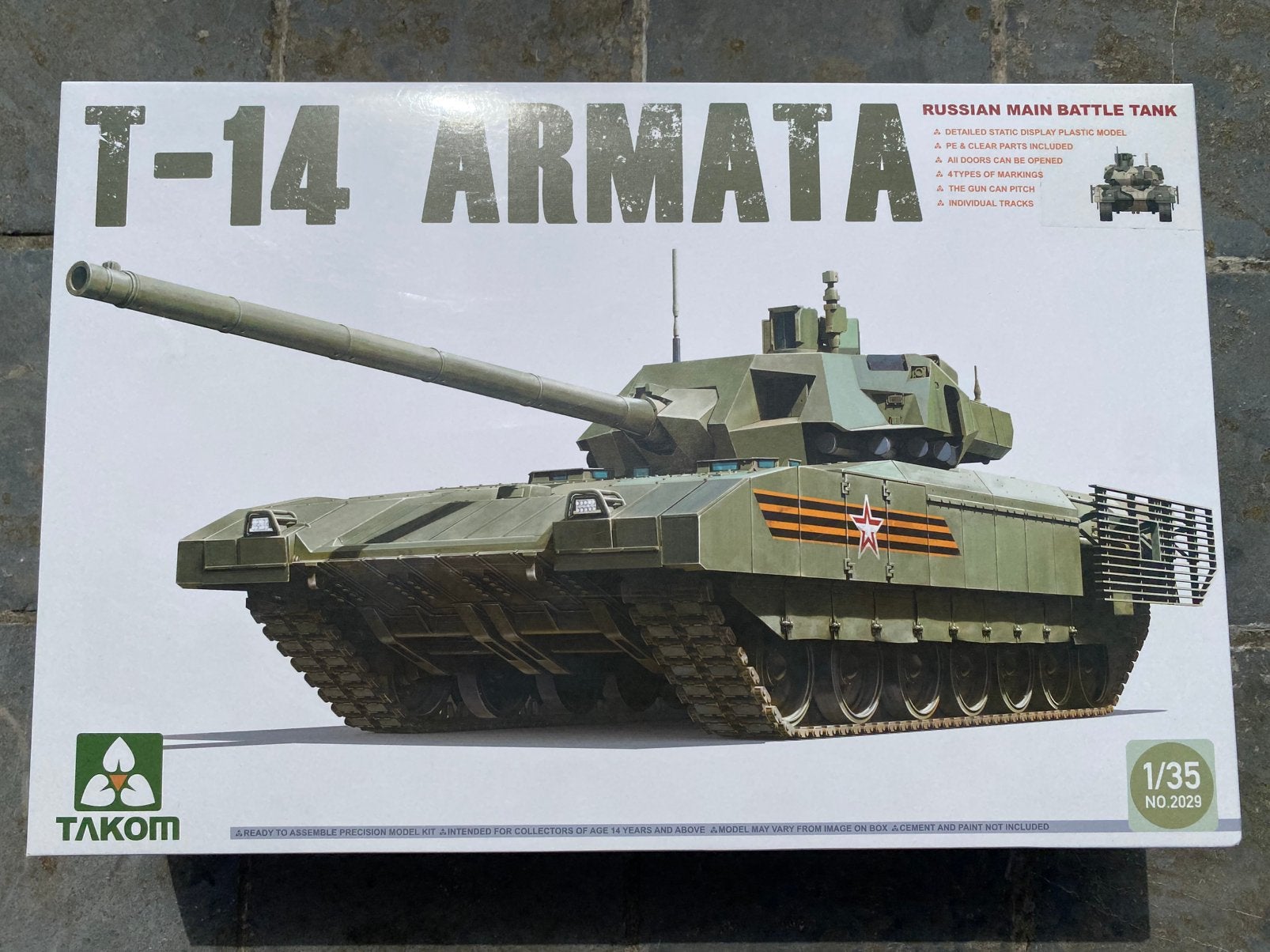 Modelbouwdoos 1/35 Takom T-14 Armata tank, Hobby en Vrije tijd, Modelbouw | Auto's en Voertuigen, Verzenden, Zo goed als nieuw