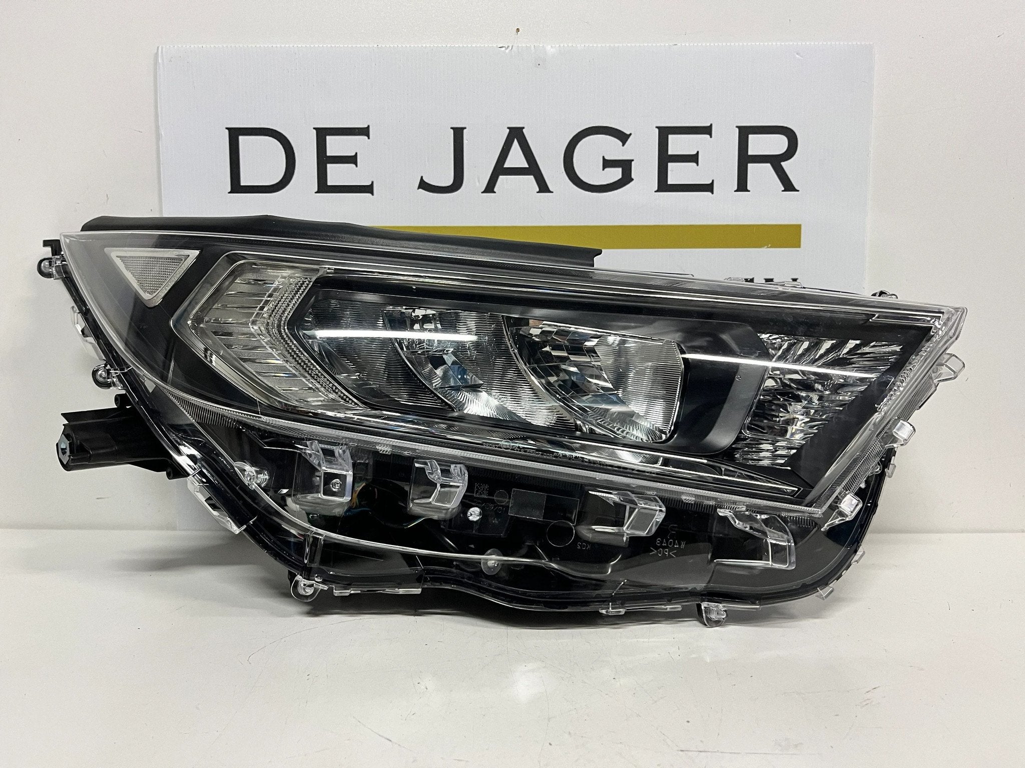 TOYOTA RAV 4 RAV4 V KOPLAMP DROITS 2018-, Info@toyota.co.jp, Toyota Motor Corporation, Toyota-Cho 1
471-8571  Toyota City, Toyota