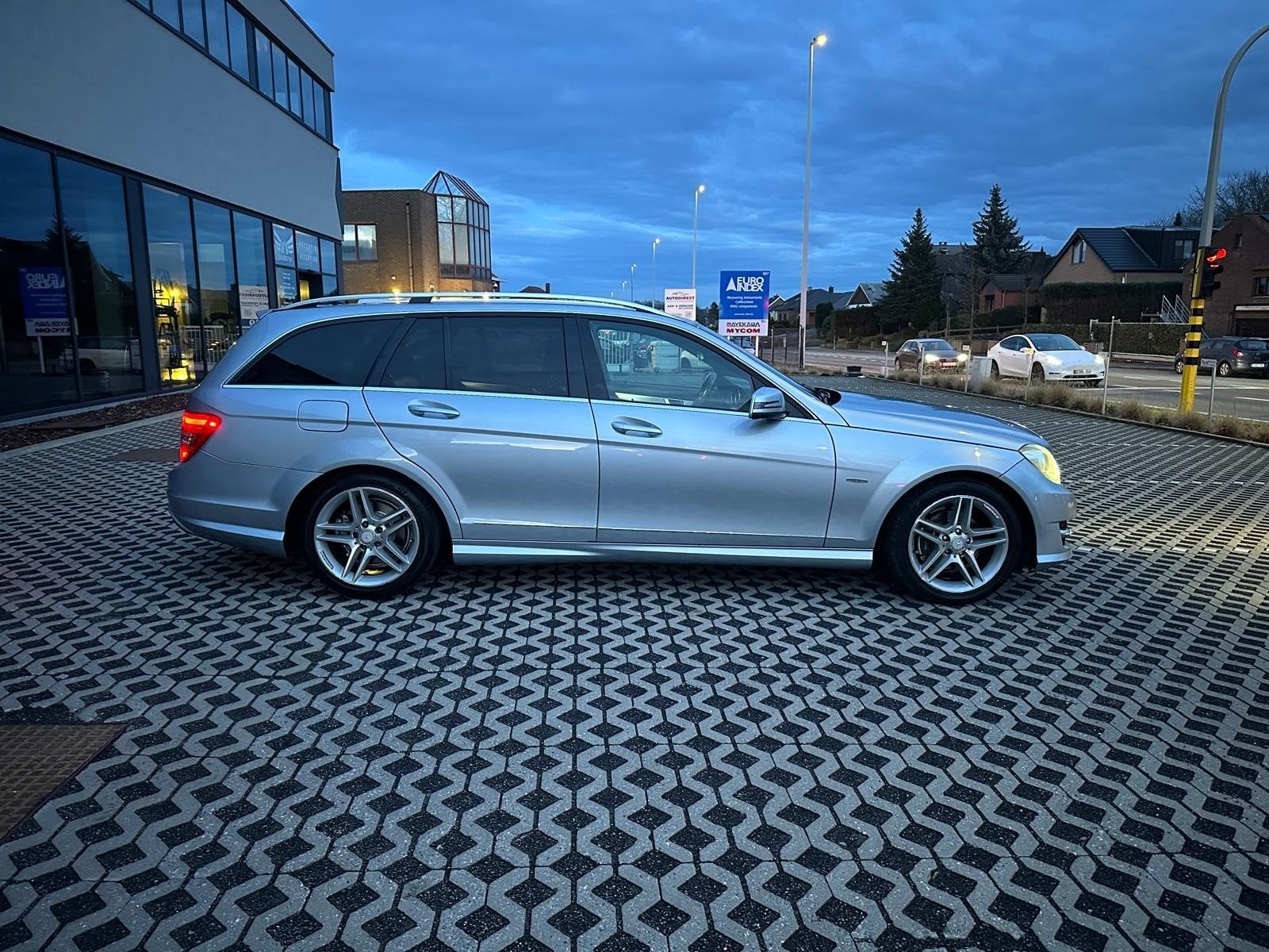 mercedes c200/motor 2.2/2012/320.000km ,packet amg,export, Autos, Particulier, Achat