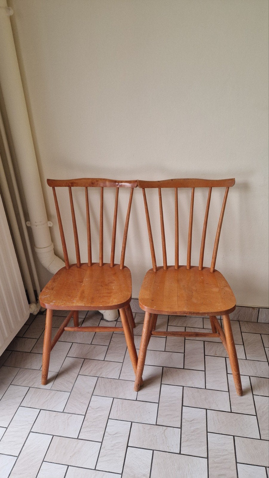 Lot de 2 chaises vintages à barreaux en bois - Style scandin, Enlèvement