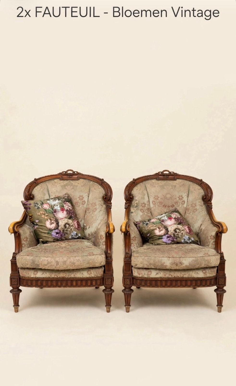 2 antieke stoelen, Ophalen