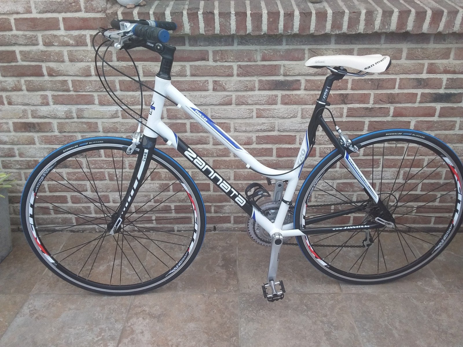 Sport fiets zannata in volledige nieuwstaat, Ophalen, Versnellingen