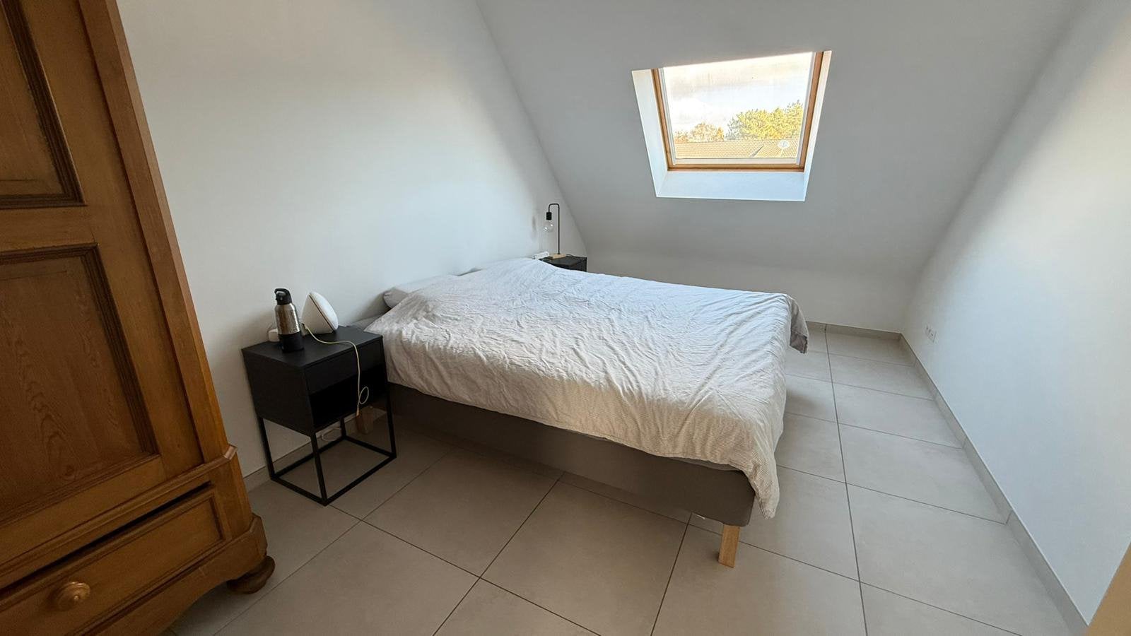 Matrasbodem met pocketverenmatras, Ophalen, Tweepersoons, Zo goed als nieuw, 180 cm