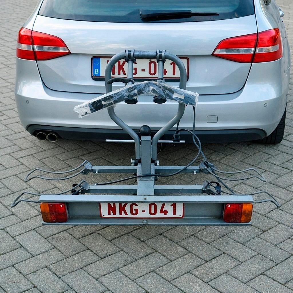 Fietsendrager, Ophalen, Zo goed als nieuw, 2 fietsen, Trekhaakdrager