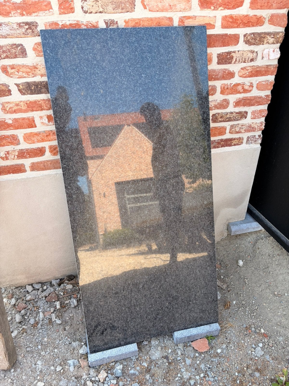 Tablet graniet, Ophalen, 50 tot 100 cm, Zo goed als nieuw, Minder dan 25 cm