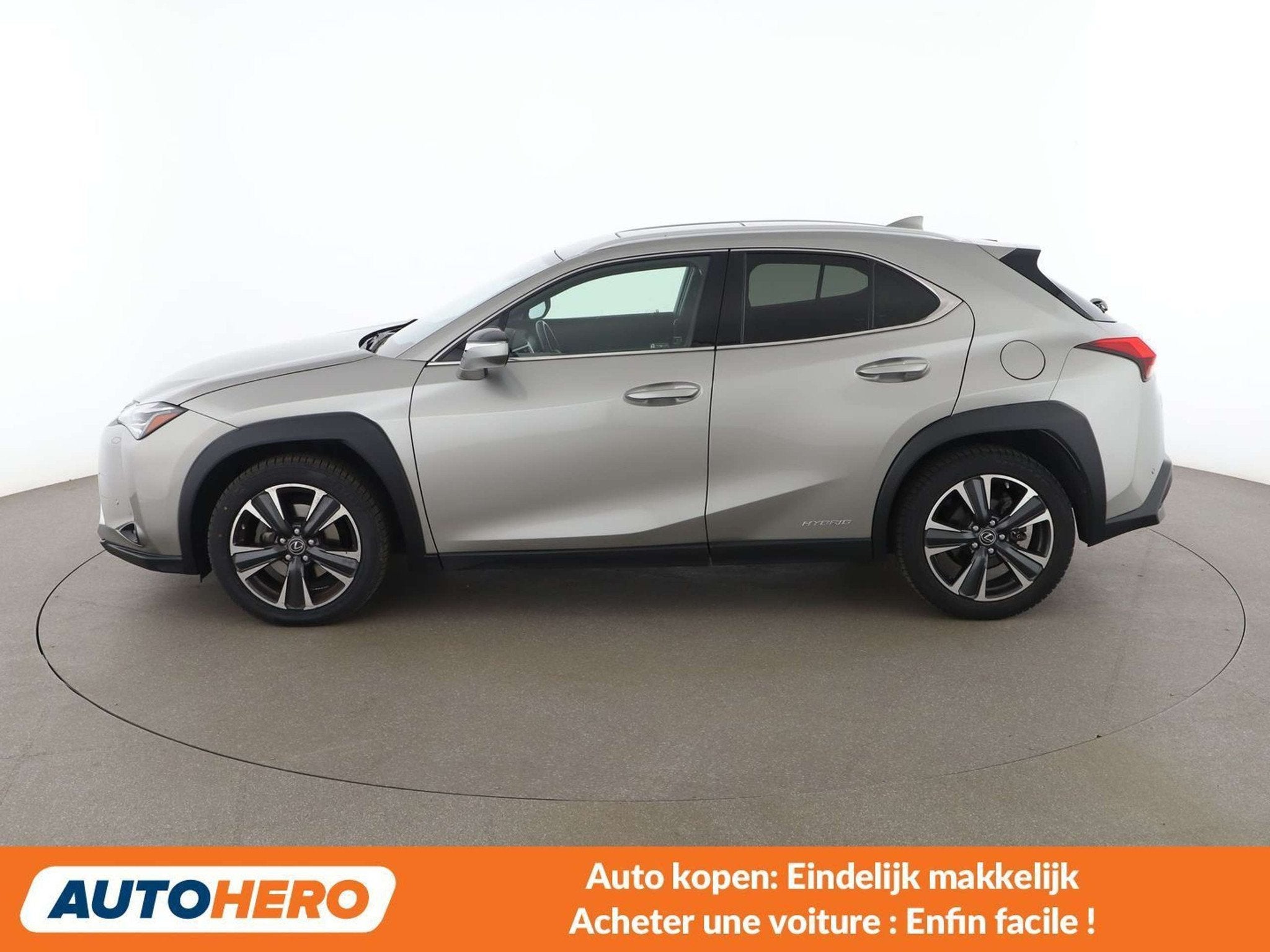 Lexus UX 250H UX 250h (année de construction 2019), Cuir, Achat, 5 portes, Automatique