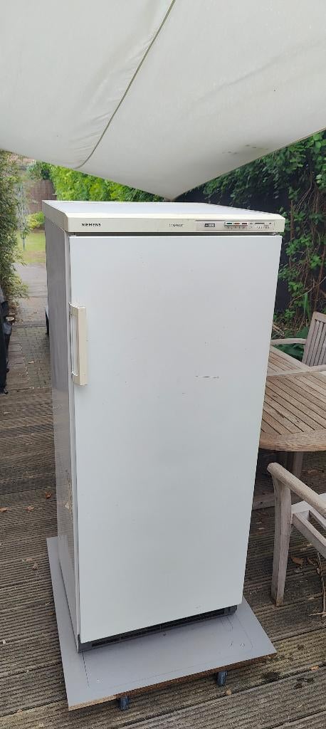 Siemens diepvries, Elektronische apparatuur, Vriezers en Diepvrieskisten, Gebruikt, Minder dan 60 cm, 140 tot 160 cm, Vrijstaand