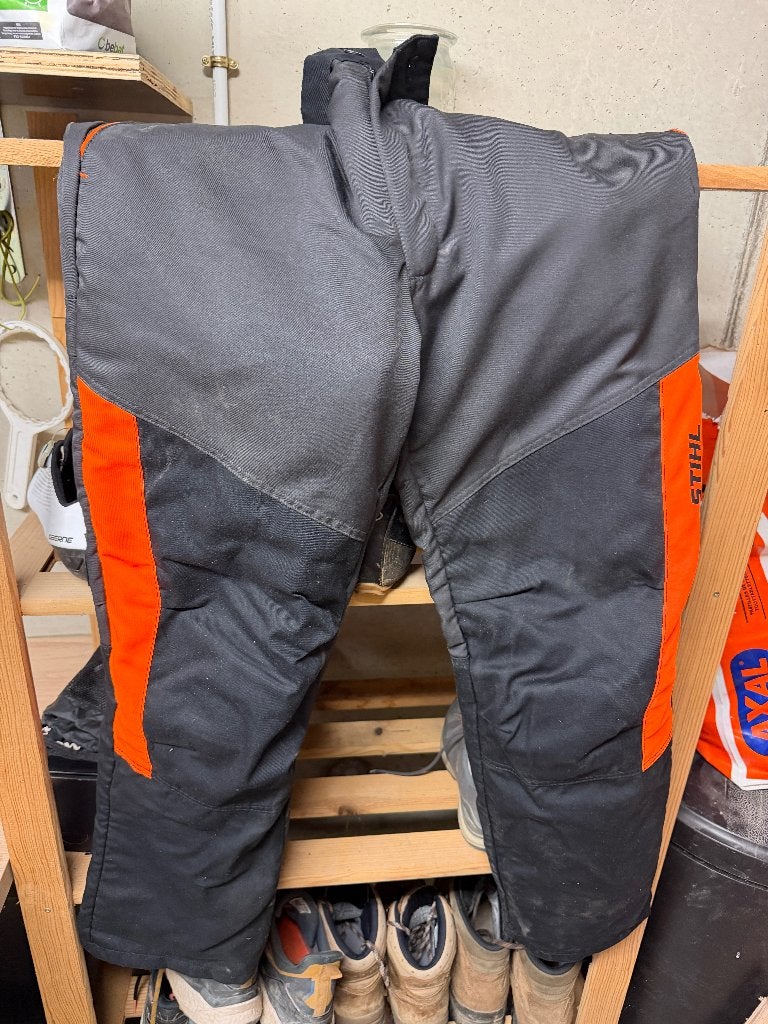 Stihl zaagbroek, Bricolage & Construction, Vêtements de sécurité, Enlèvement, Comme neuf
