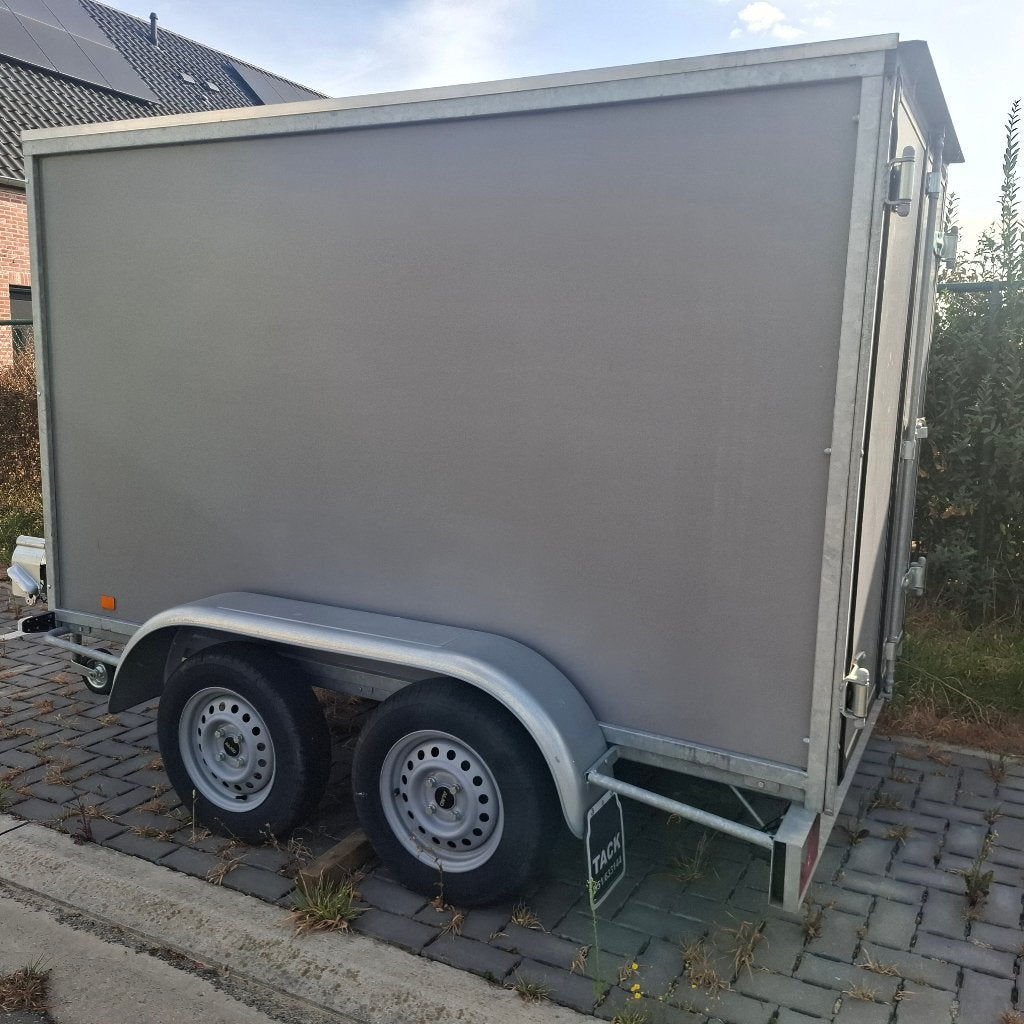 aanhangwagen met ingebouwde stomer/hogedrukreiniger, Ophalen, Zo goed als nieuw