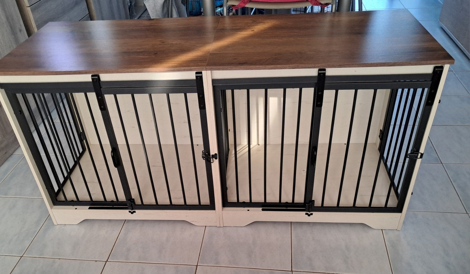 kast met 2 honden benche, Enlèvement, Comme neuf, 110 cm ou plus, Moins de 65 cm