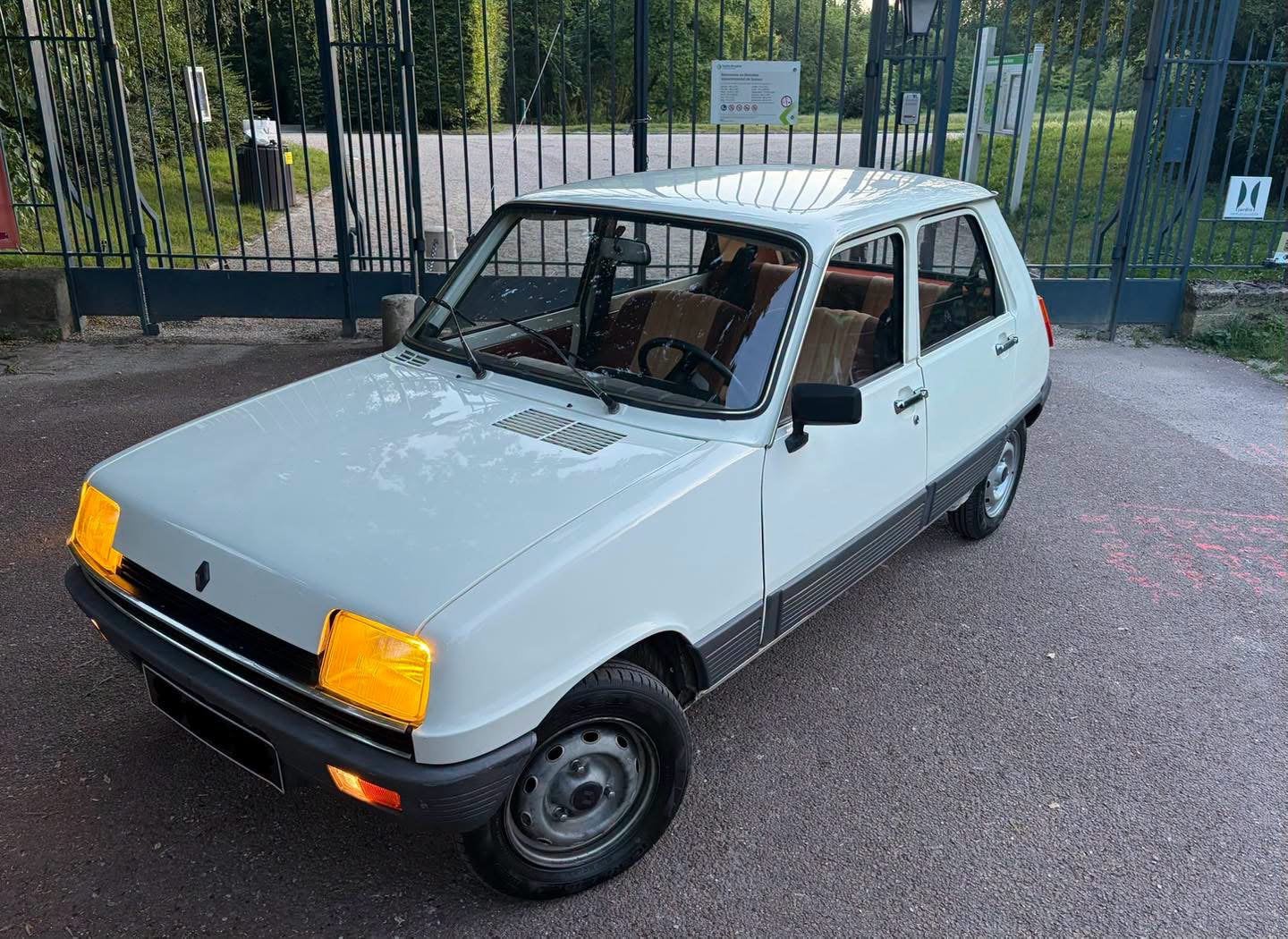 RENAULT 5 - 39 000 KM !, Autos, Achat, 1108 cm³, Boîte manuelle, Entretenue par le concessionnaire