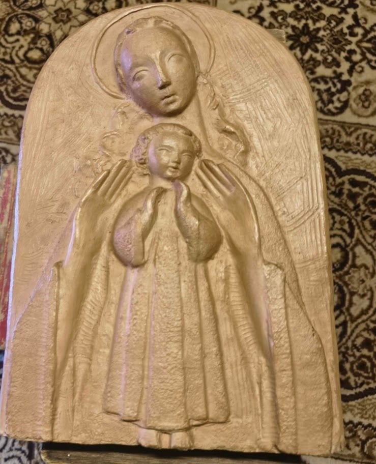 Terracotta reliëf "Madonna met Kind" – Mariëtte Coppens, Antiek en Kunst, Kunst | Beelden en Houtsnijwerken, Natuurlijk materiaal