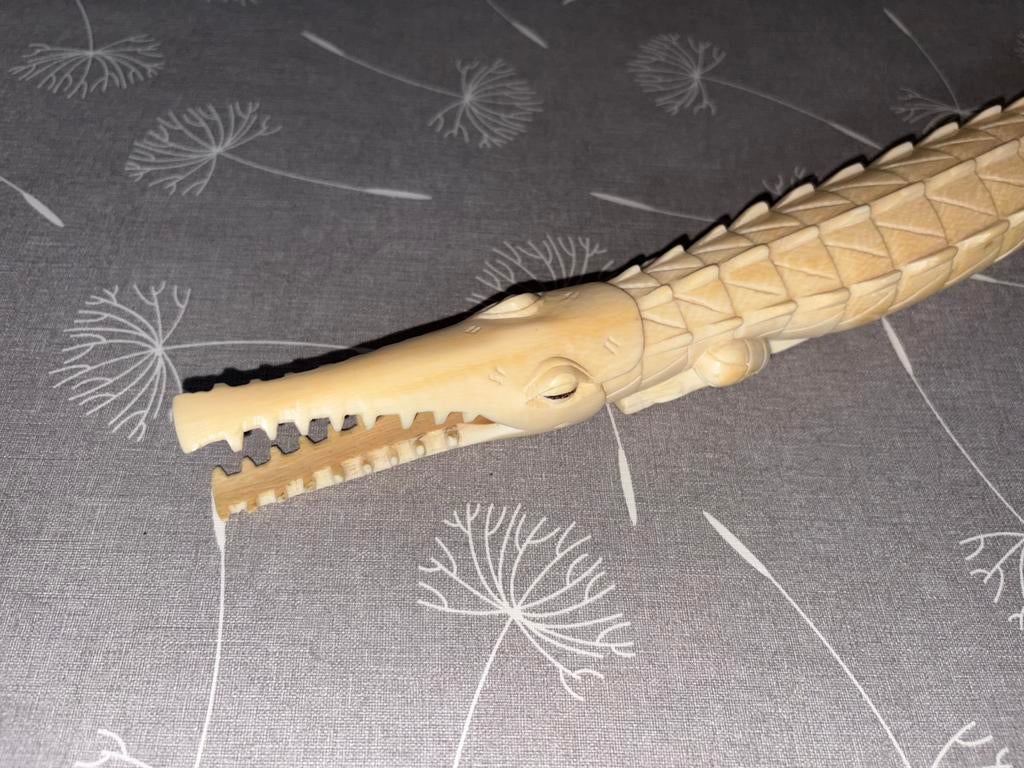 Ivoren beeld krokodil 54cm, Antiek en Kunst, Ophalen