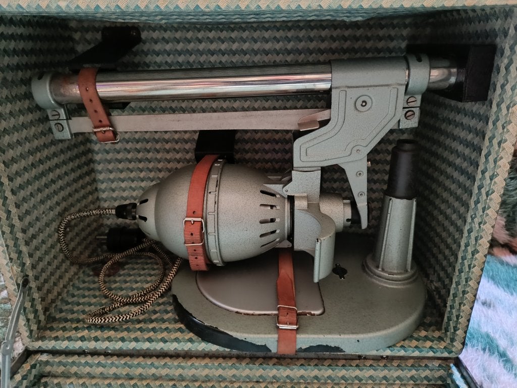 Fotovergroter Multifox 5 in koffer met accessoires te koop., TV, Hi-fi & Vidéo, Photo | Matériel chambre noire, Enlèvement, Utilisé