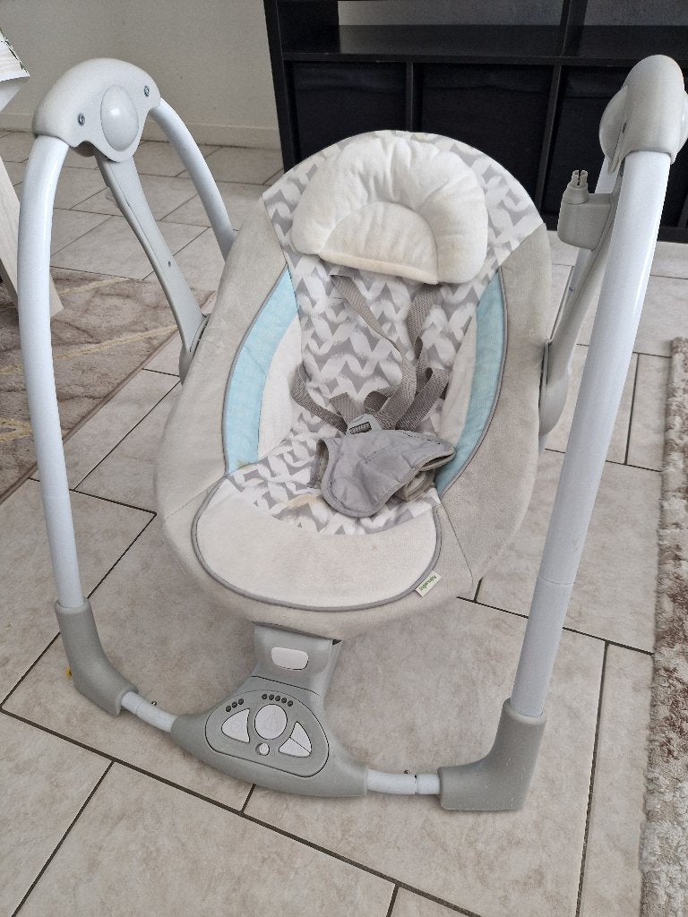 RELAXE BÉBÉ, Autres marques, Avec ceinture(s), Enlèvement, Utilisé