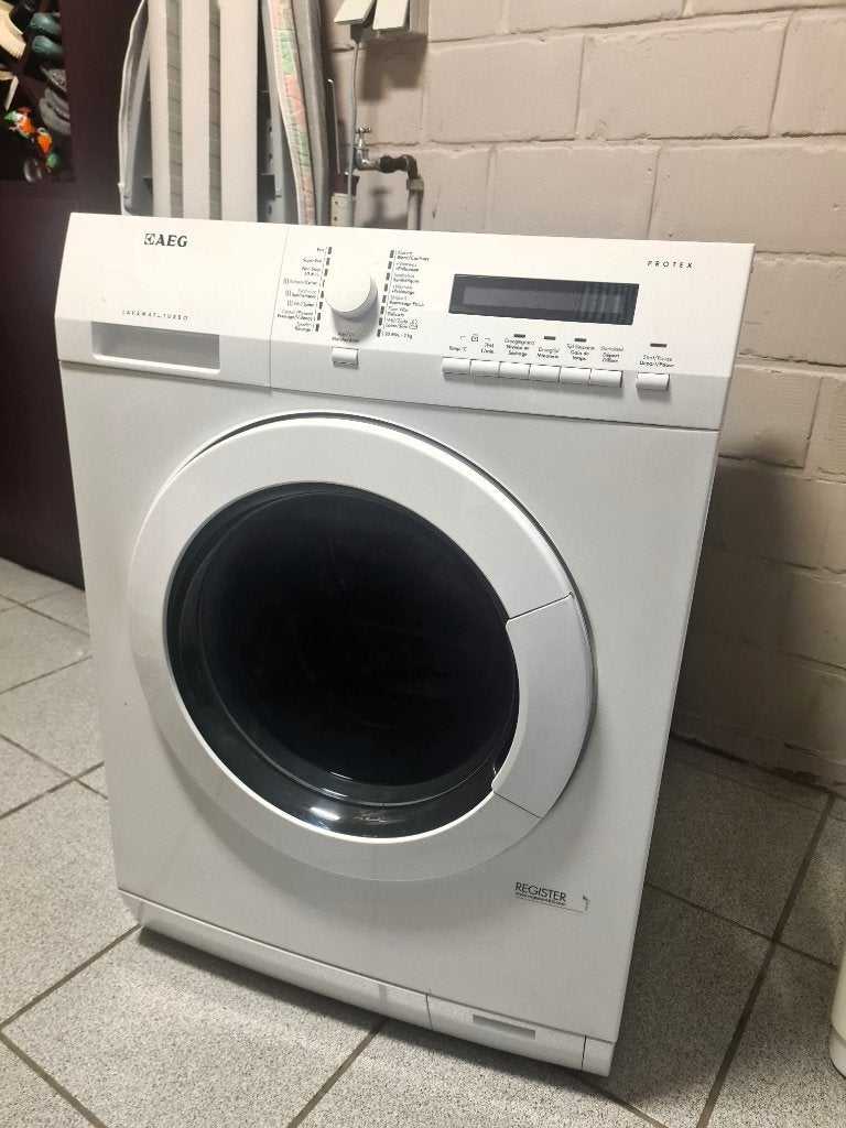 Lave linge séchant 2en1 AEG L75480WD à réparer ou pièces, Electroménager, 1200 à 1600 tours, 85 à 90 cm, Programme court, Chargeur frontal