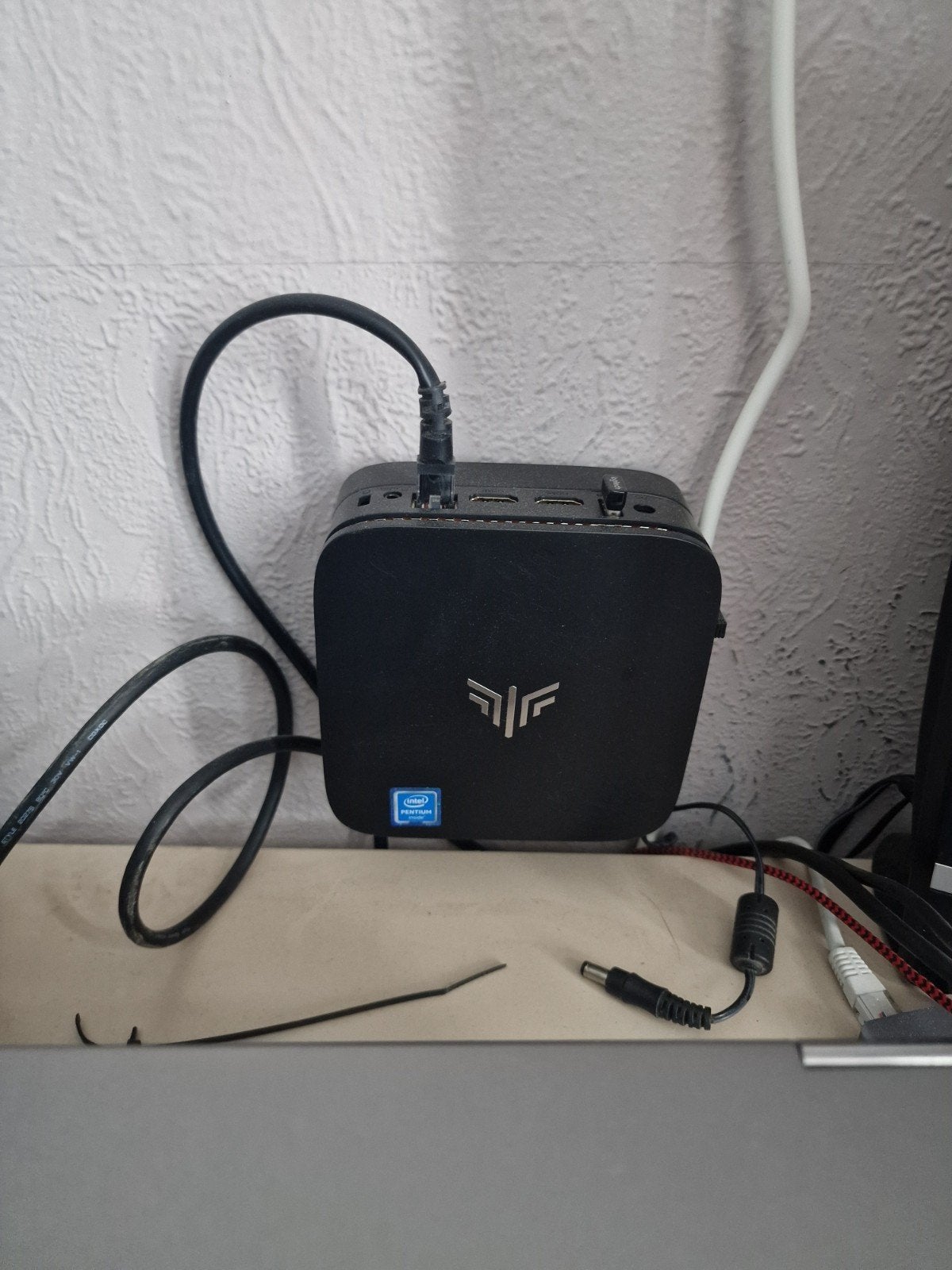 Windows Mini PC met 24" HP scherm. Nieuwe status, Computers en Software, Desktop Pc's, Ophalen