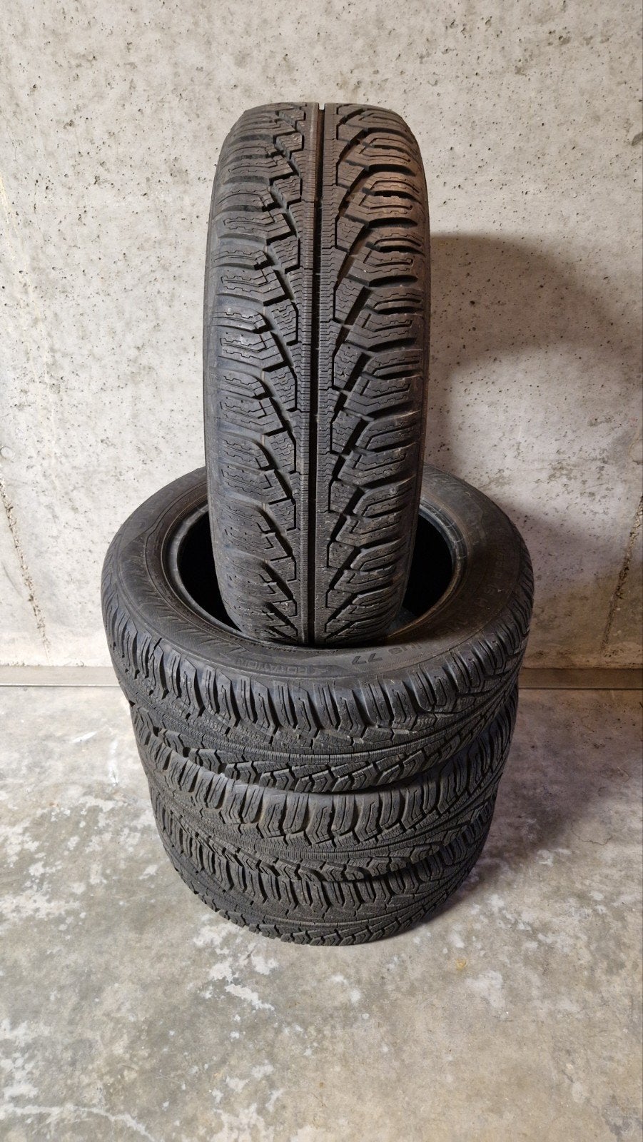 4 pneus d'hiver Uniroyal 205 55 R16 H MS Plus 77, Enlèvement, Pneus hiver, Pneu(s)