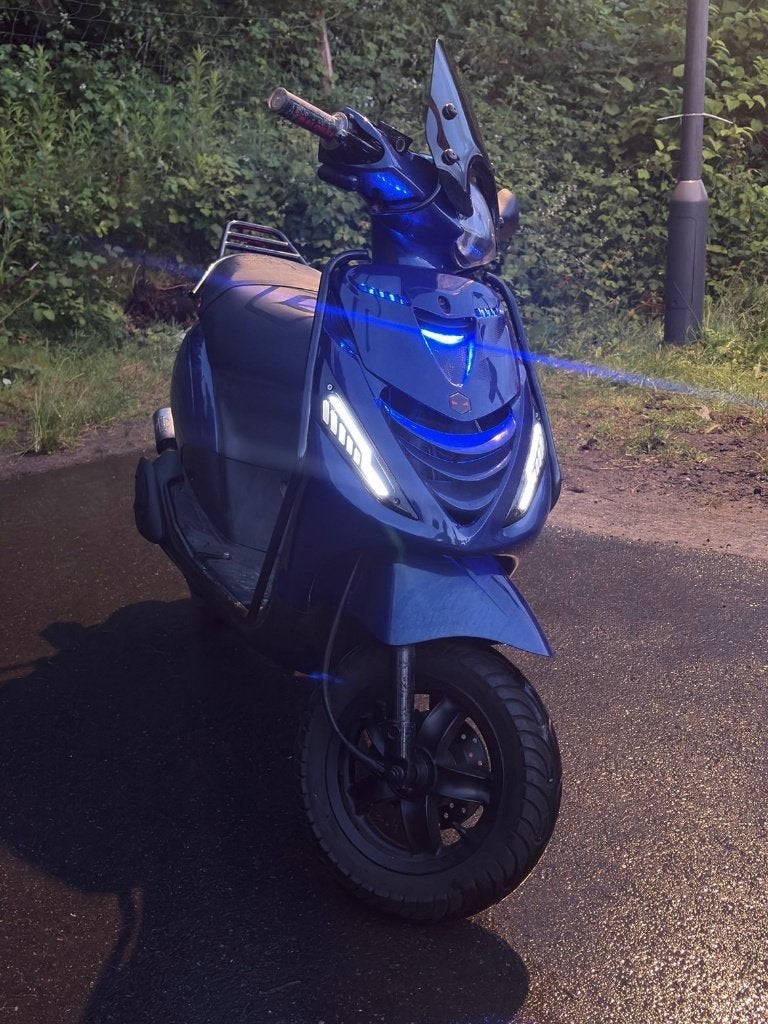 Zip 70cc A Klasse, Ophalen, Klasse A (25 km/u), Zo goed als nieuw, Benzine