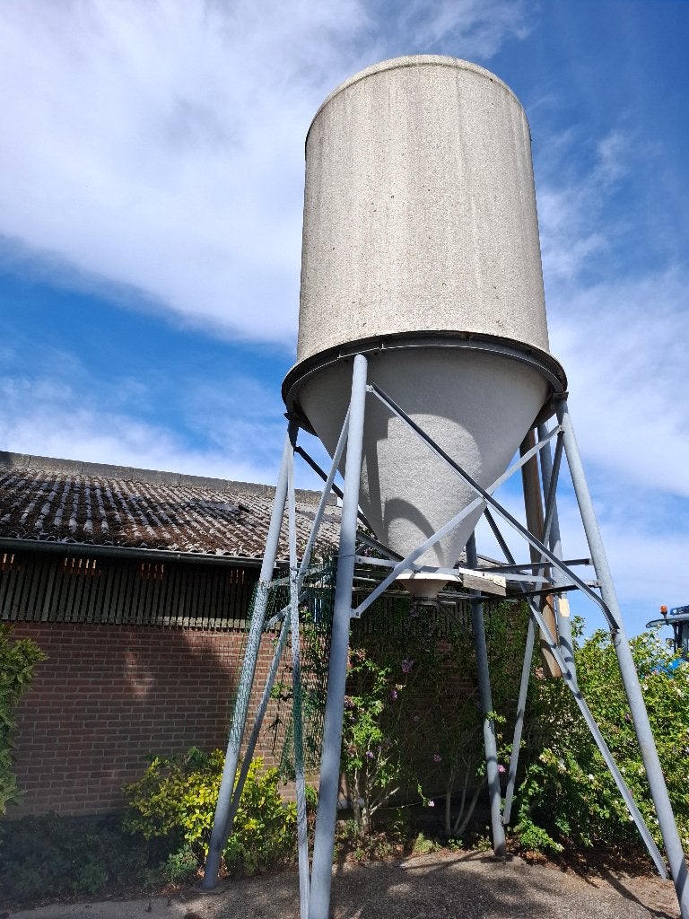 Kunstmest silo, Animaux & Accessoires