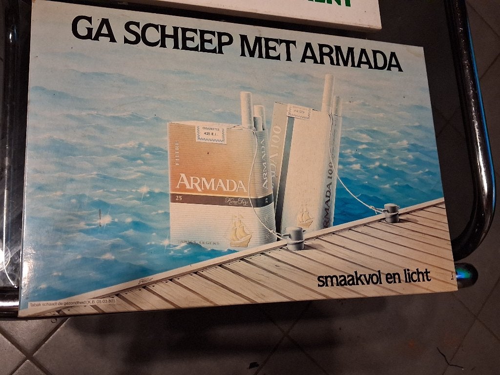 Sigaretten en Cigarettes Armada, Collections, Marques & Objets publicitaires, Comme neuf, Panneau publicitaire, Enlèvement ou Envoi
